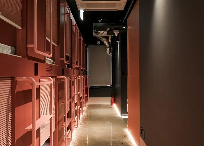 Jh Blossom Capsule And Cabin Hotel Busan