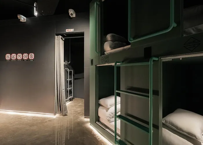 Jh Blossom Capsule And Cabin Hotel Hotel cápsula