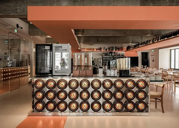 Jh Blossom Capsule And Cabin Hotel Busan